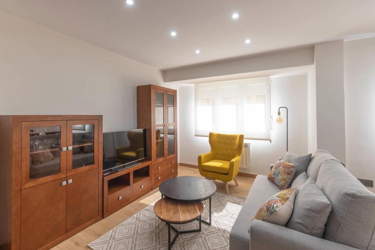 El Piso De Pilar Apartman Llanes Kültér fotó