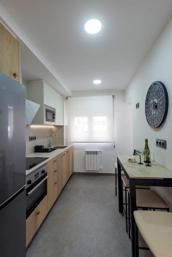 El Piso De Pilar Apartman Llanes Kültér fotó