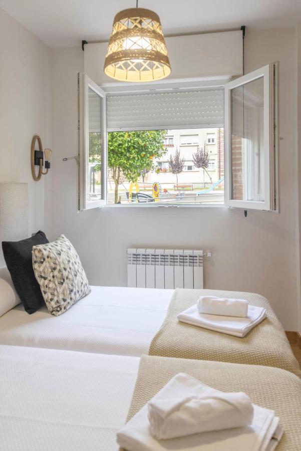 El Piso De Pilar Apartman Llanes Kültér fotó