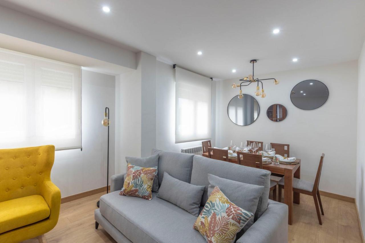 El Piso De Pilar Apartman Llanes Kültér fotó